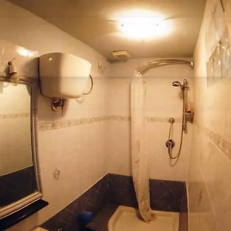 Walter Oda ve Kahvaltı Roma